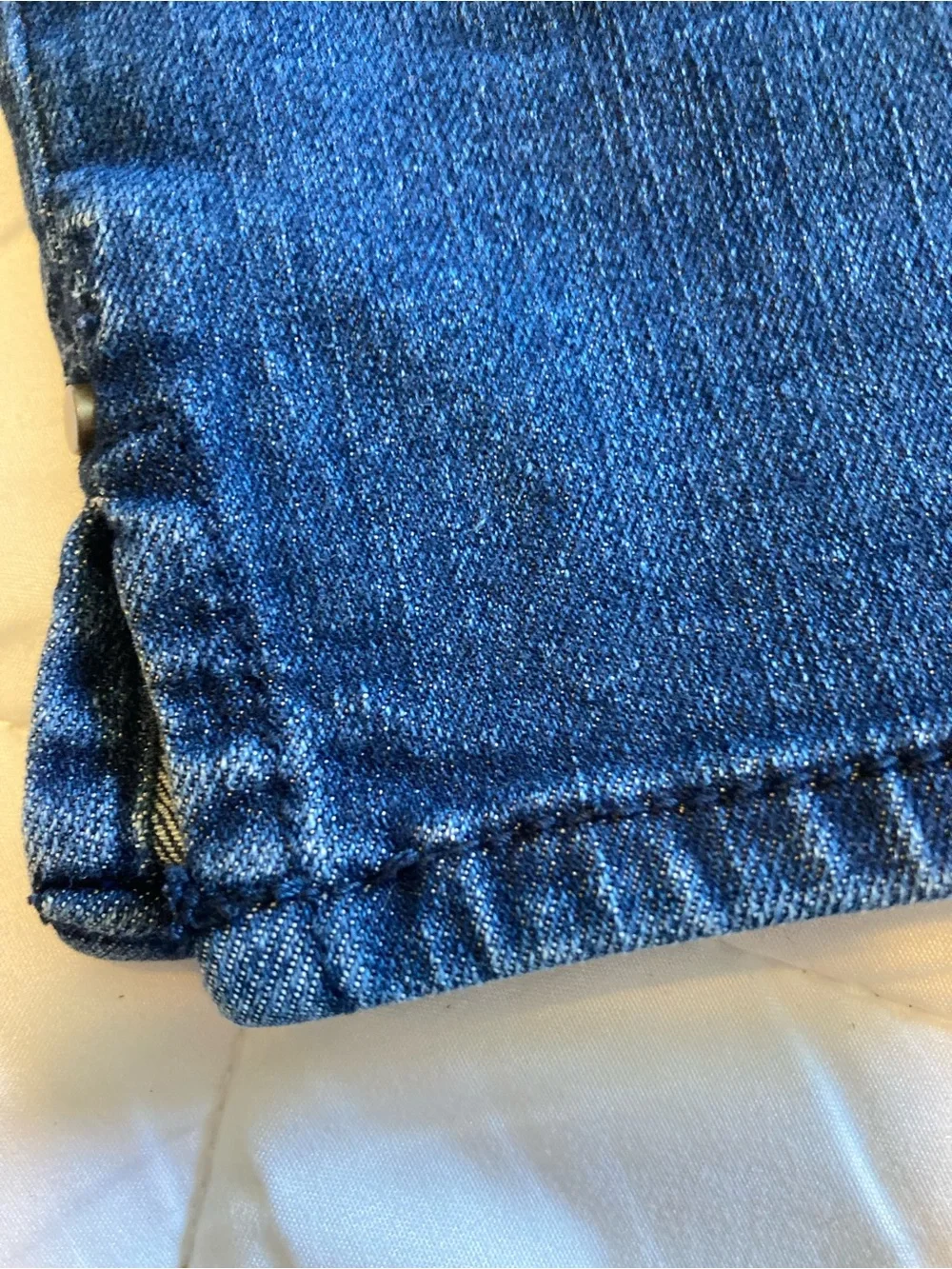 Gloria Vanderbilt Relaxed Capris Dark Blue Slimming Denim Jeans Womens Size 16 - Picture 10 of 15